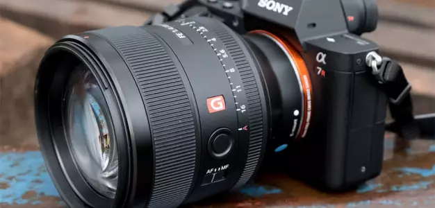 قیمت لنز Sony FE 85mm f/1.4 GM